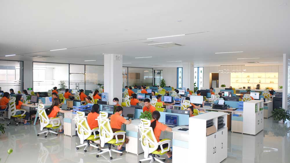 100+ professional teams 100+ professional teams